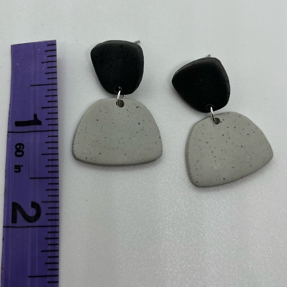 NWT Handmade Clay Earrings - Picture 4 of 4